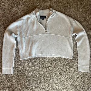 Cropped mid sweater, super cozy and soft